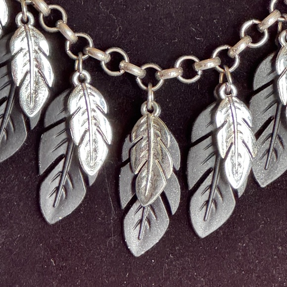 Feather Necklace - Picture 2 of 2